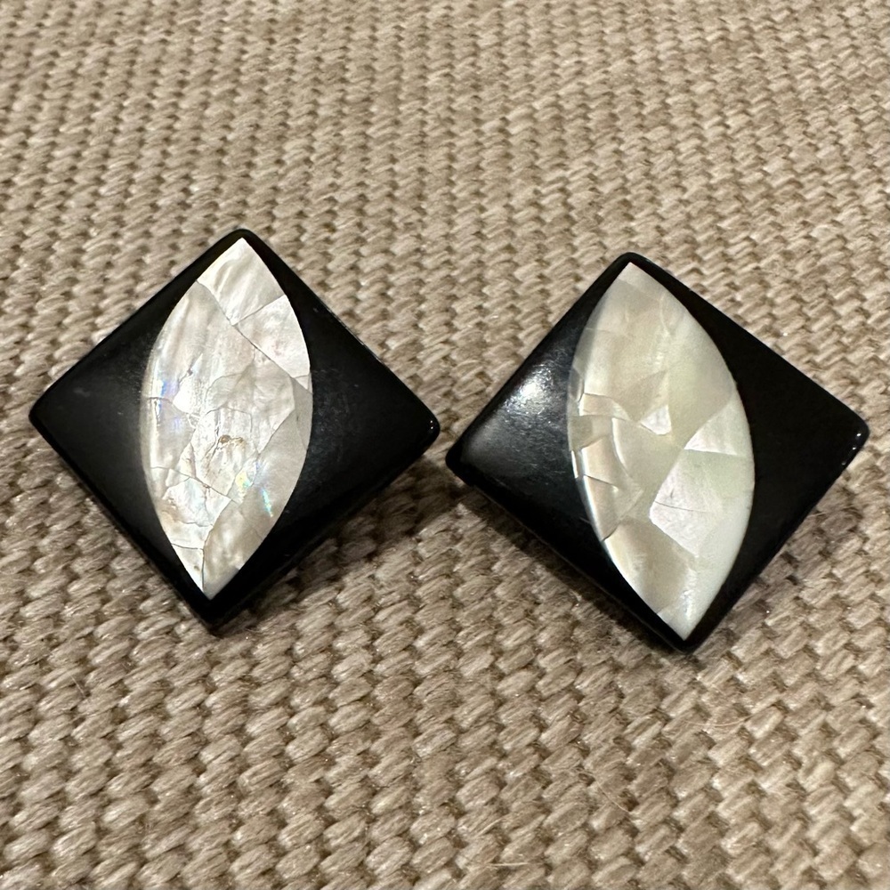 Vintage Mod Earrings Black Resin Shell Inlay Retro 60s Plastic & Shell Jewelry
